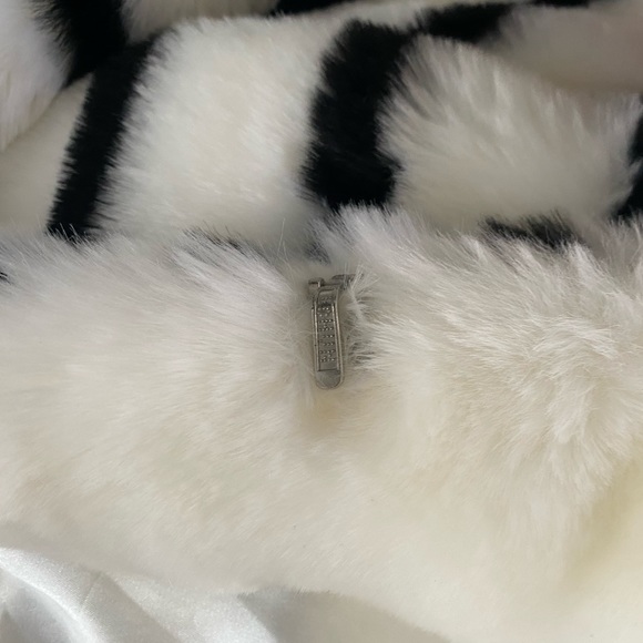 Faux Fur Black And White Striped Coat - size x-small - Picture 6 of 12